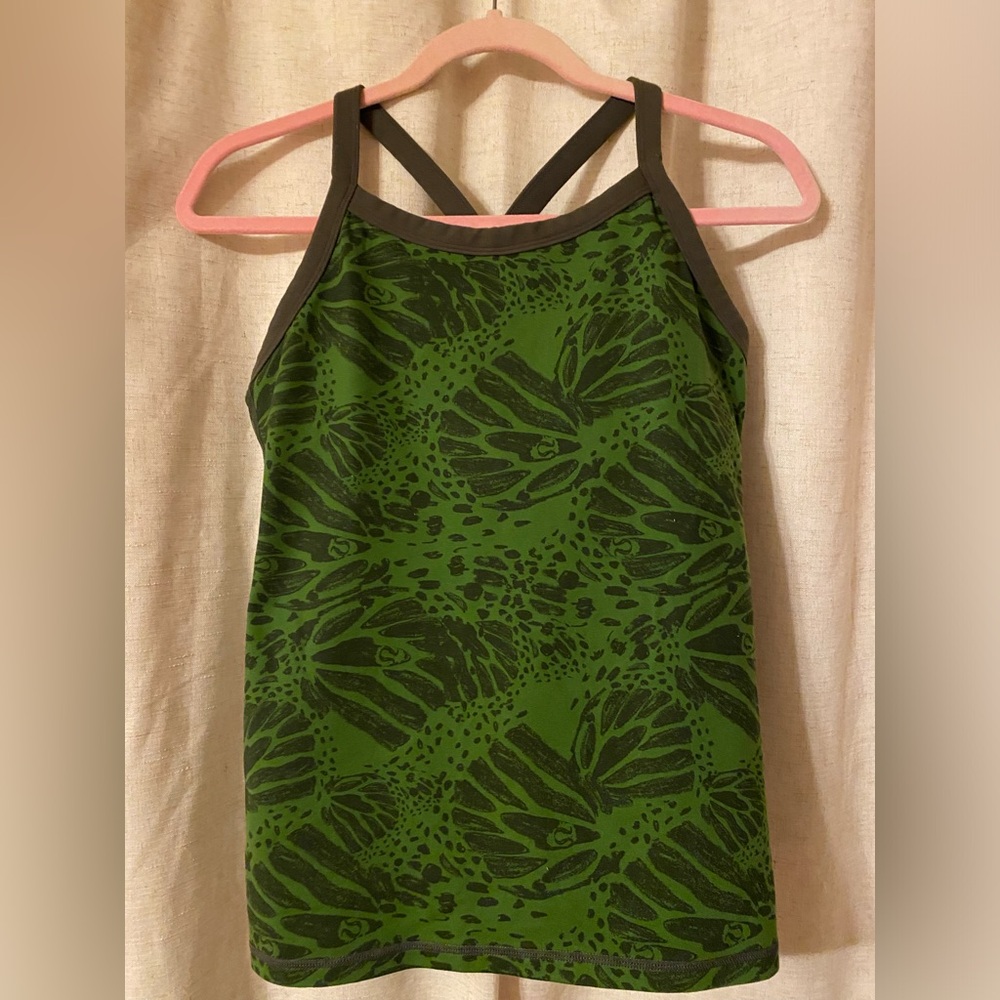 Lululemon green gray print Tank